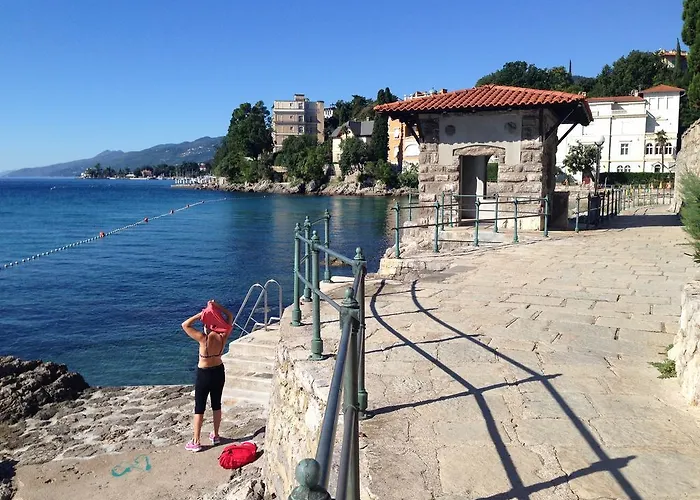 Apartment Sand Beach Οπατία